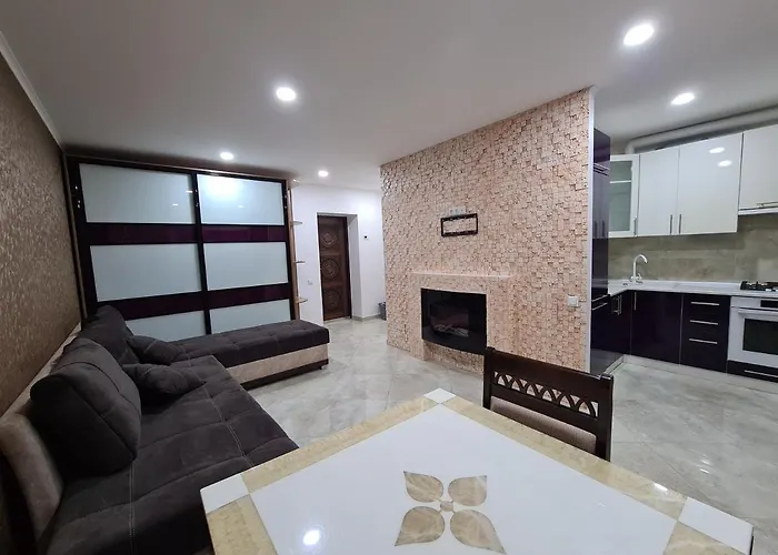 127-Avenue Apartment