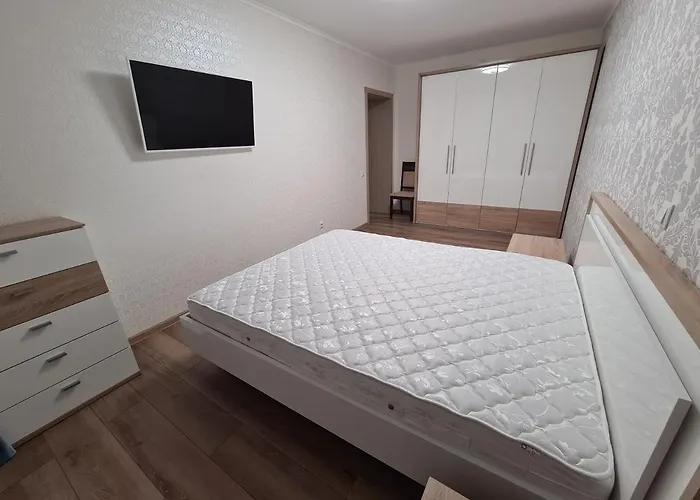 127-Avenue Apartment